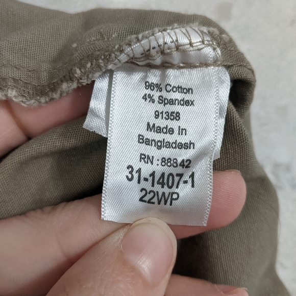 Woman Within 22WP Beige Tan Women's Capris Pants - Picture 3 of 7